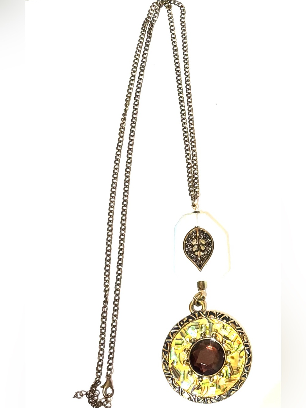 Vintage Gold and Brown Pendant Necklace with Leaf stone Motif
